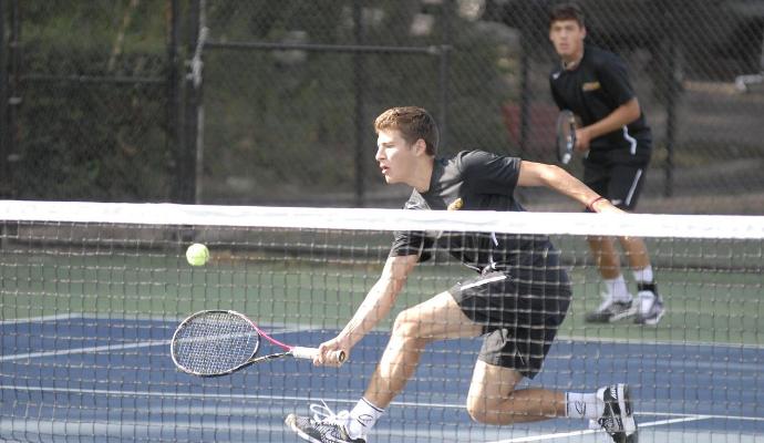 Alexis Baguelin (front) and Simon Andersson (back) won their No. 1 doubles match.