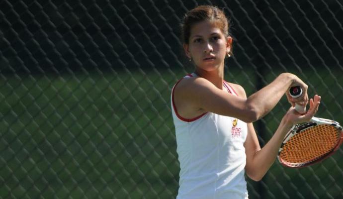 No. 7 seed Jessica Nunez advanced to the 3rd round of the Women's A Singles bracket.