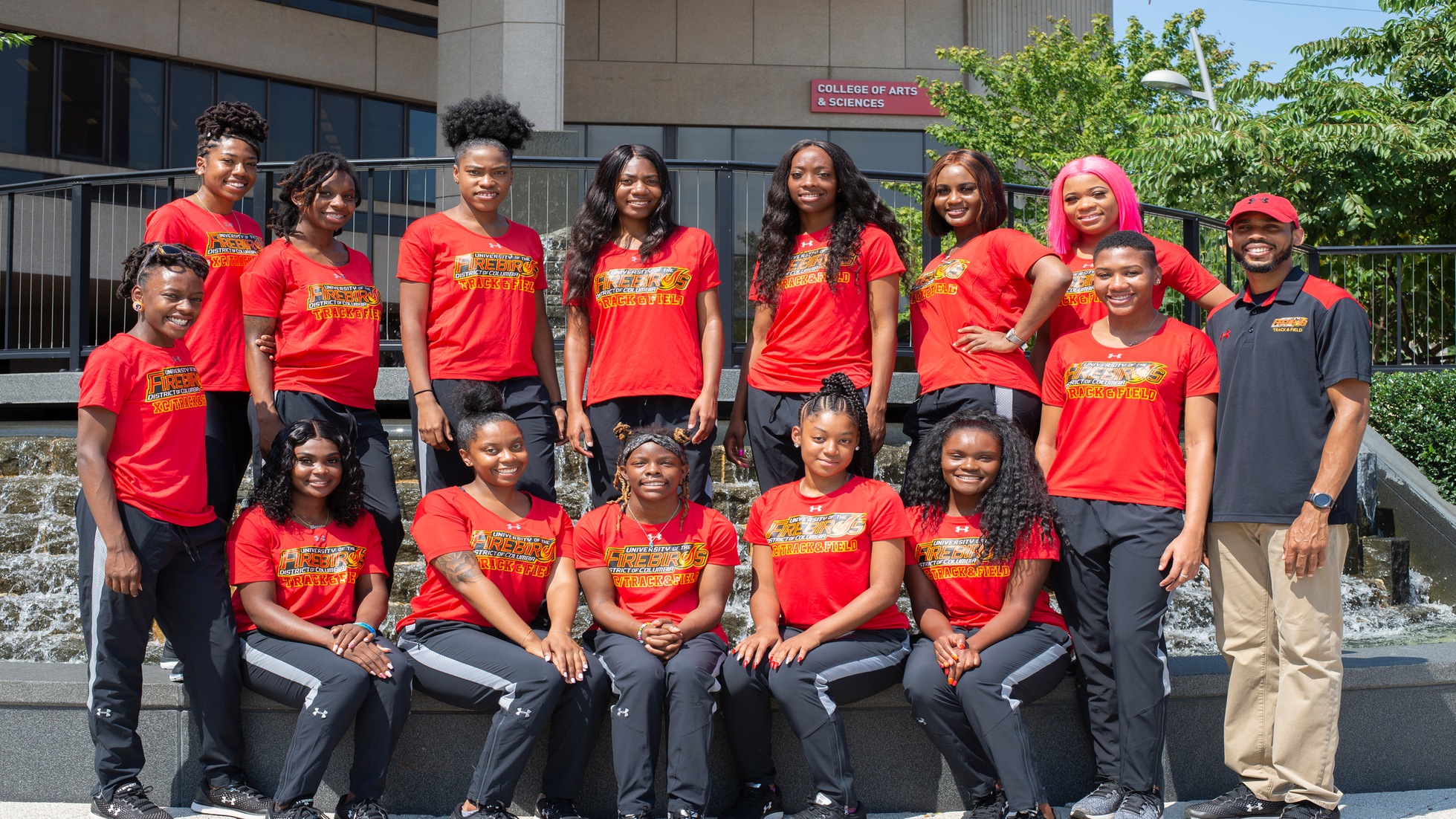 The 2019 Women's Cross Country Team
