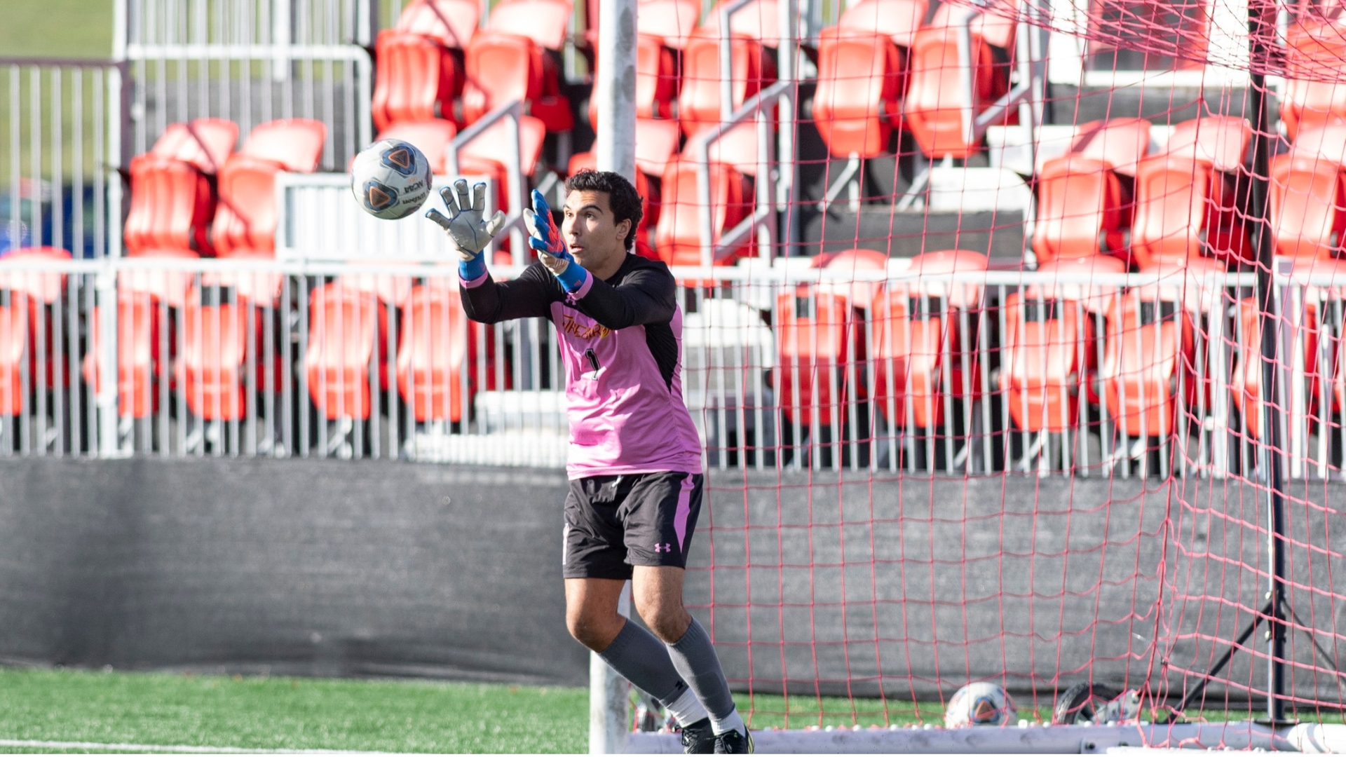 Men's Soccer Draws Against Shepherd in Season Opener